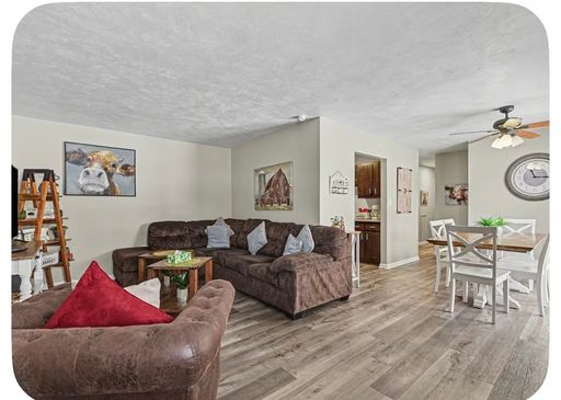 Beautiful Fully Furnished 2 Bedroom in Hummelstown. Minutes from Hershey.