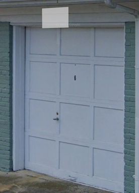 Garage unit for rent!