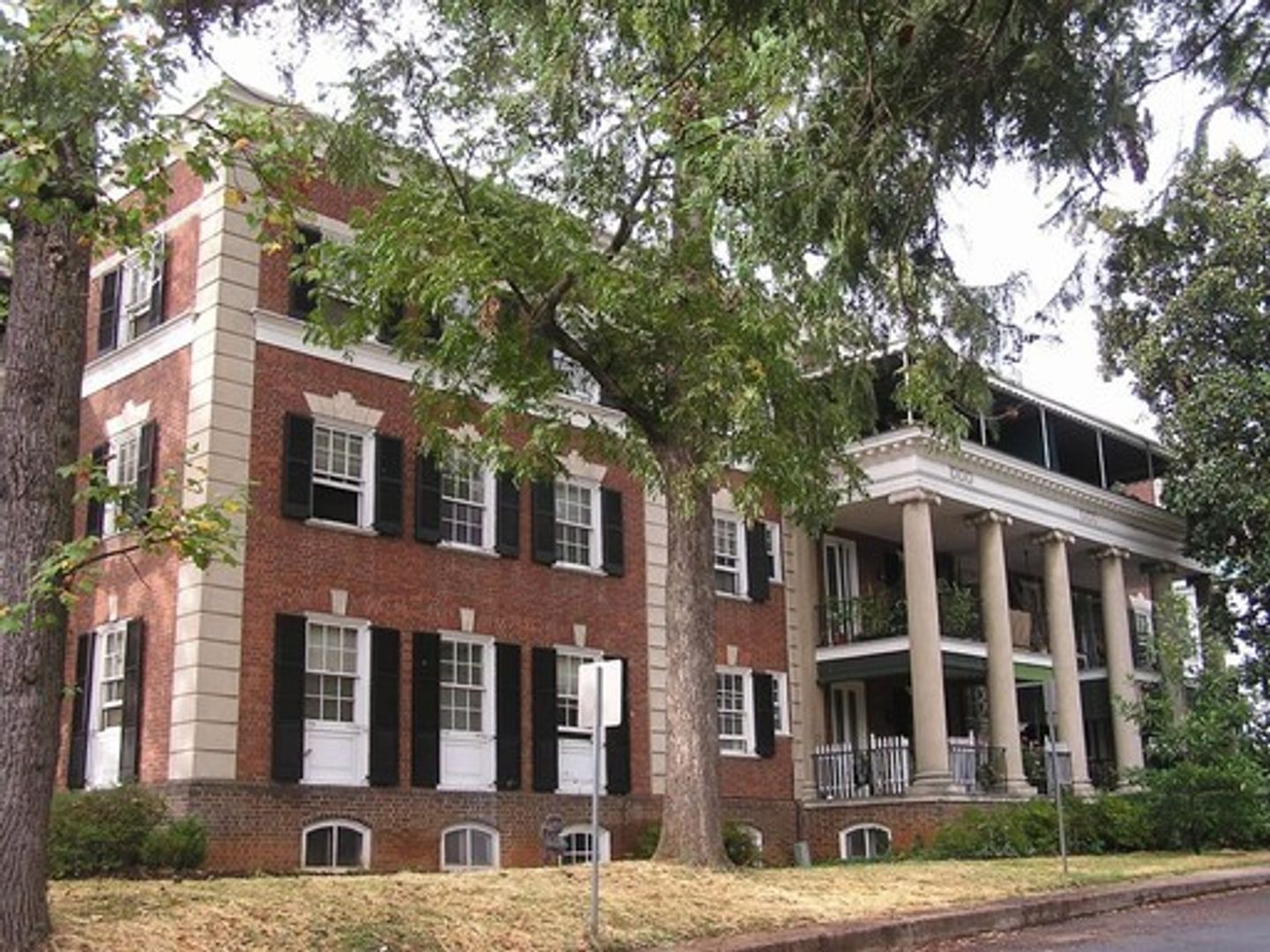 Charlottesville Apartment: 1601 Grady Avenue