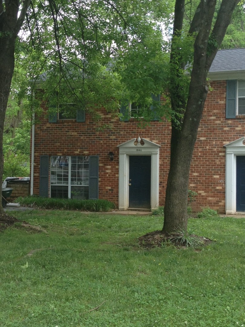 Charlottesville Apartment: Longwood Drive