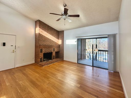 Charming Renovated Condo with Vaulted Ceilings and Skylights! – photo 1