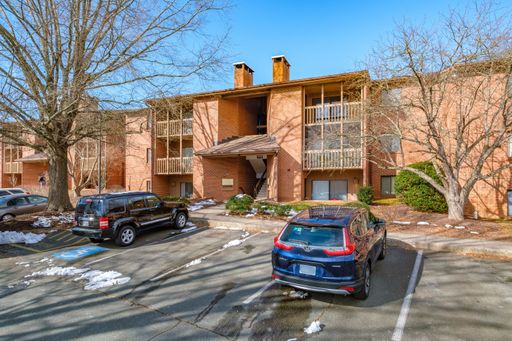 Luxurious One Bedroom in a Lovely Community! – photo 1