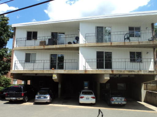 2 bed/1 bath 2026-27 Lease Takeover Available Now – photo 1