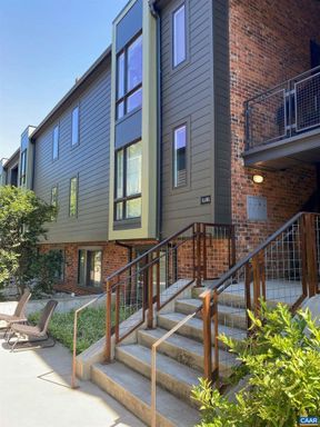 Park Lane Luxury Apartments – photo 1