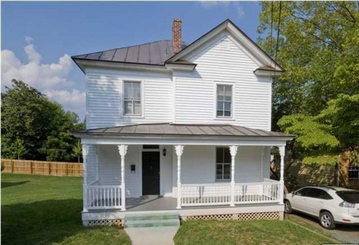 Charlottesville House: 1105 Little High Street