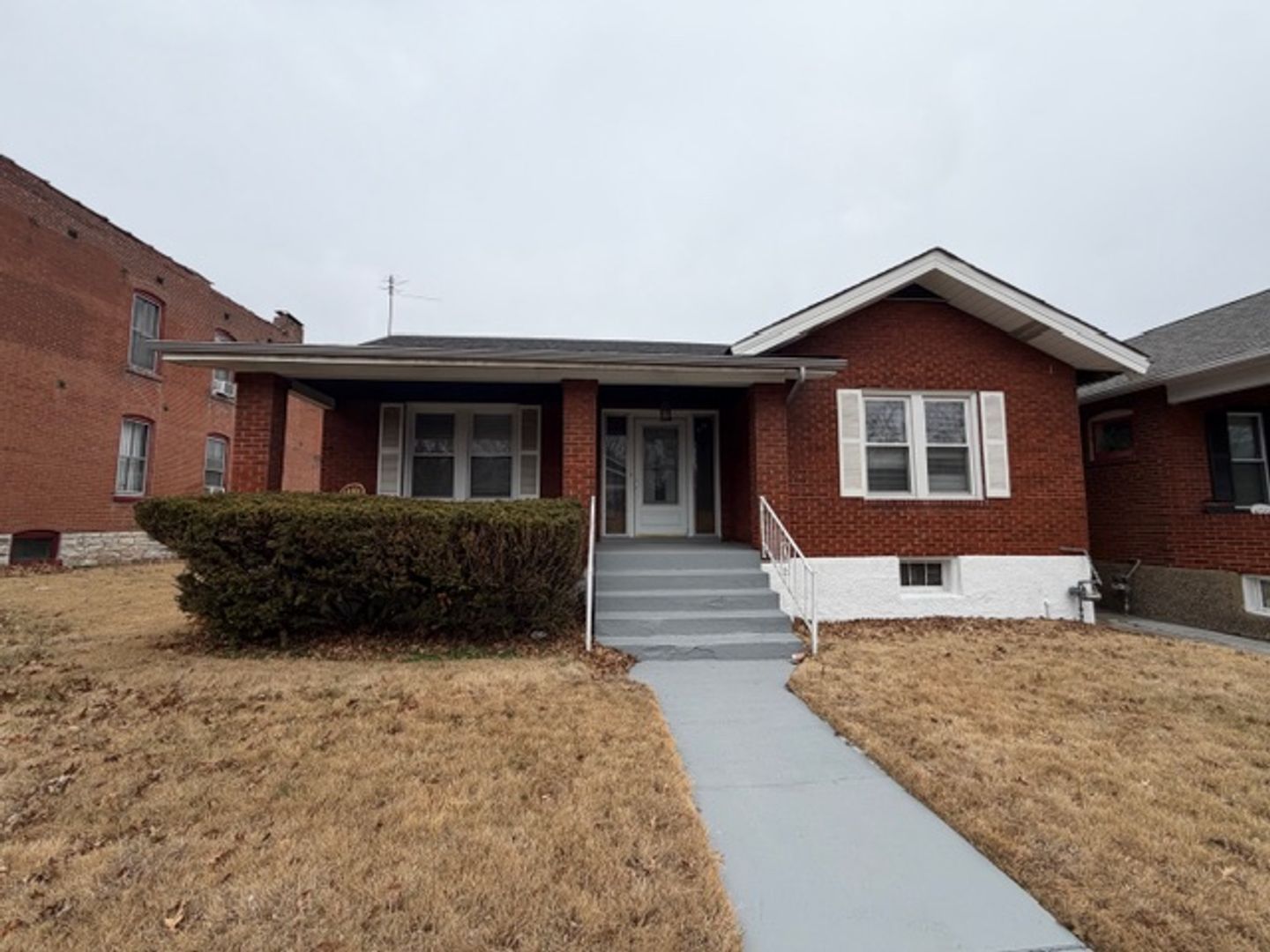 St. Louis House: 1025 Hornsby Ave