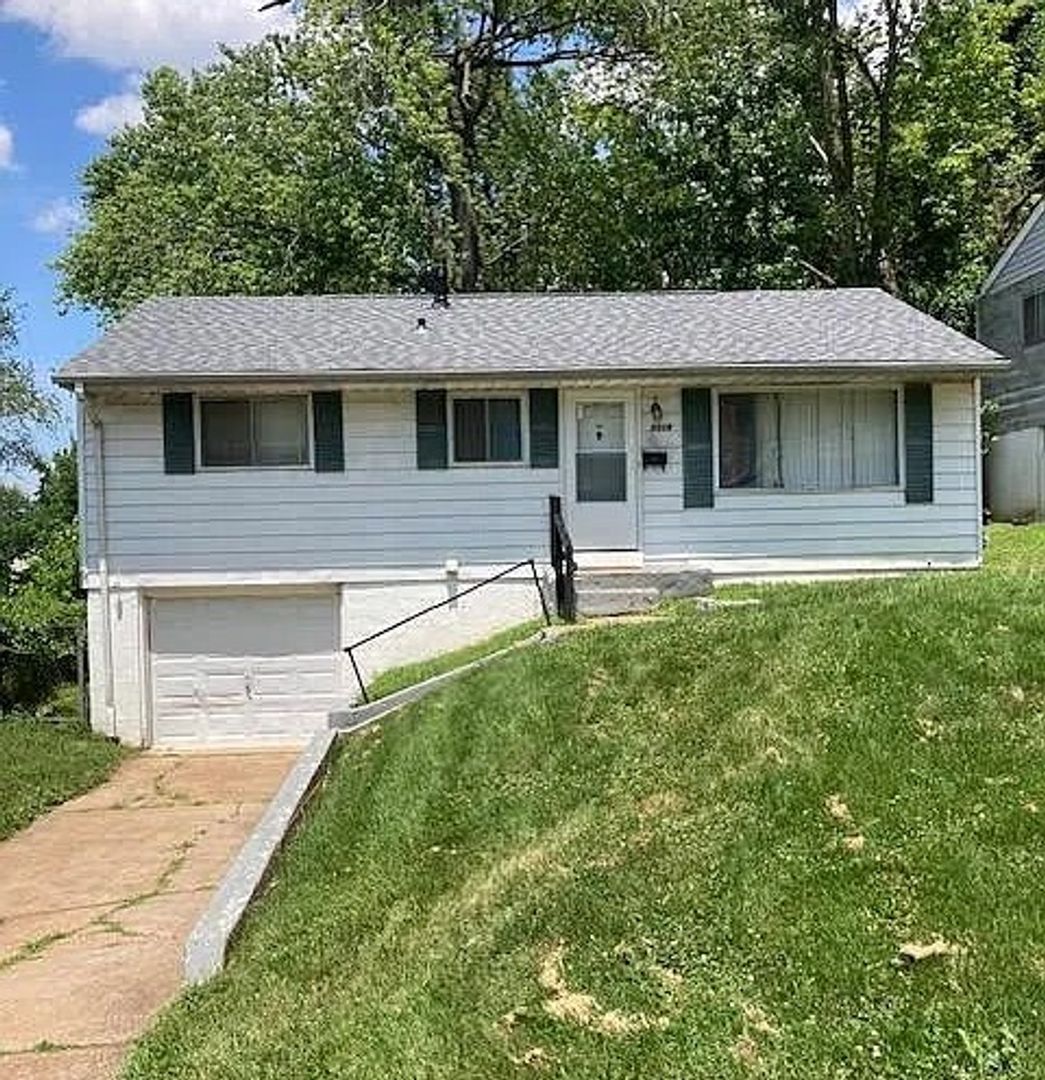 St. Louis House: 7315 Albright Avenue