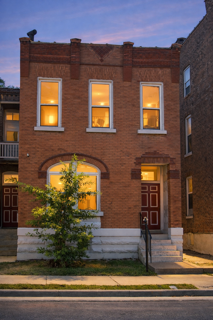 Saint Louis House: 1928 Winnebago