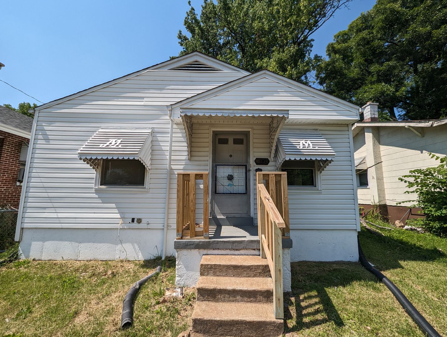 Jennings House: 6338 Minnie Ave