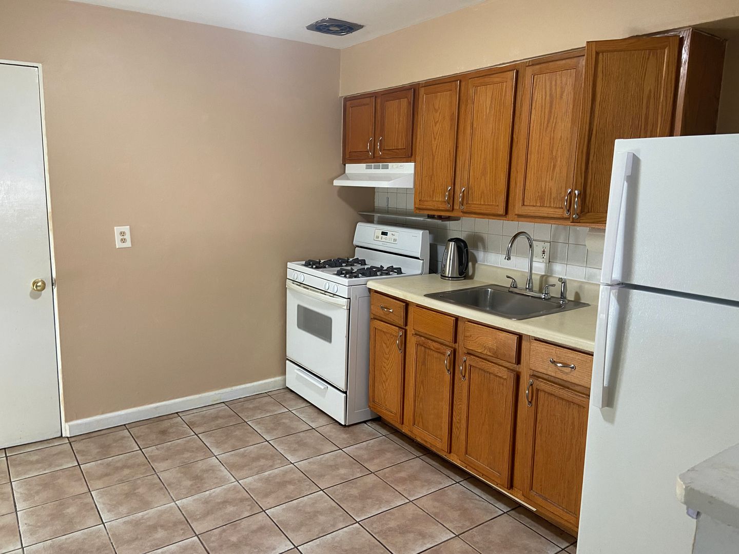 St. Louis Apartment: 2654 Pestalozzi