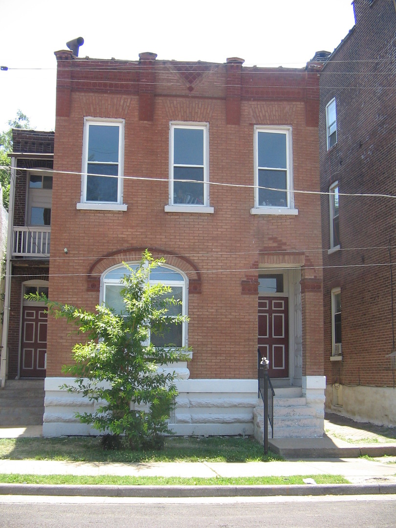 Saint Louis House: 1928 Winnebago