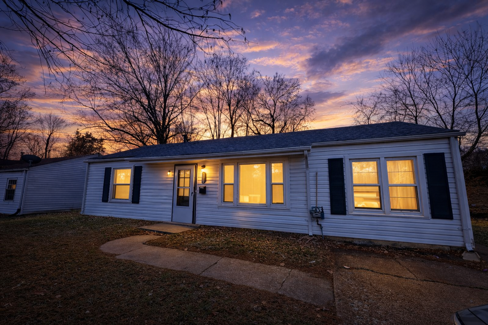 St. Louis House: 9855 Lorna Ln