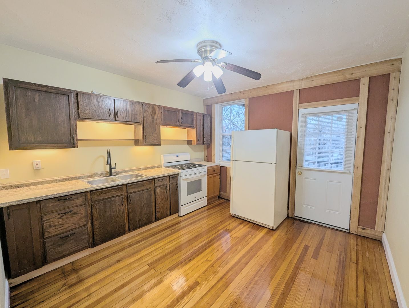 St. Louis Apartment: 4222 Oregon
