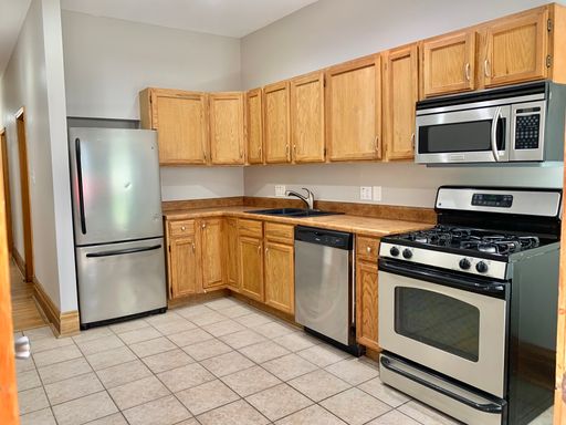 Fall in Love with Flad - Classic St. Louis Living in the Heart of Shaw – photo 1