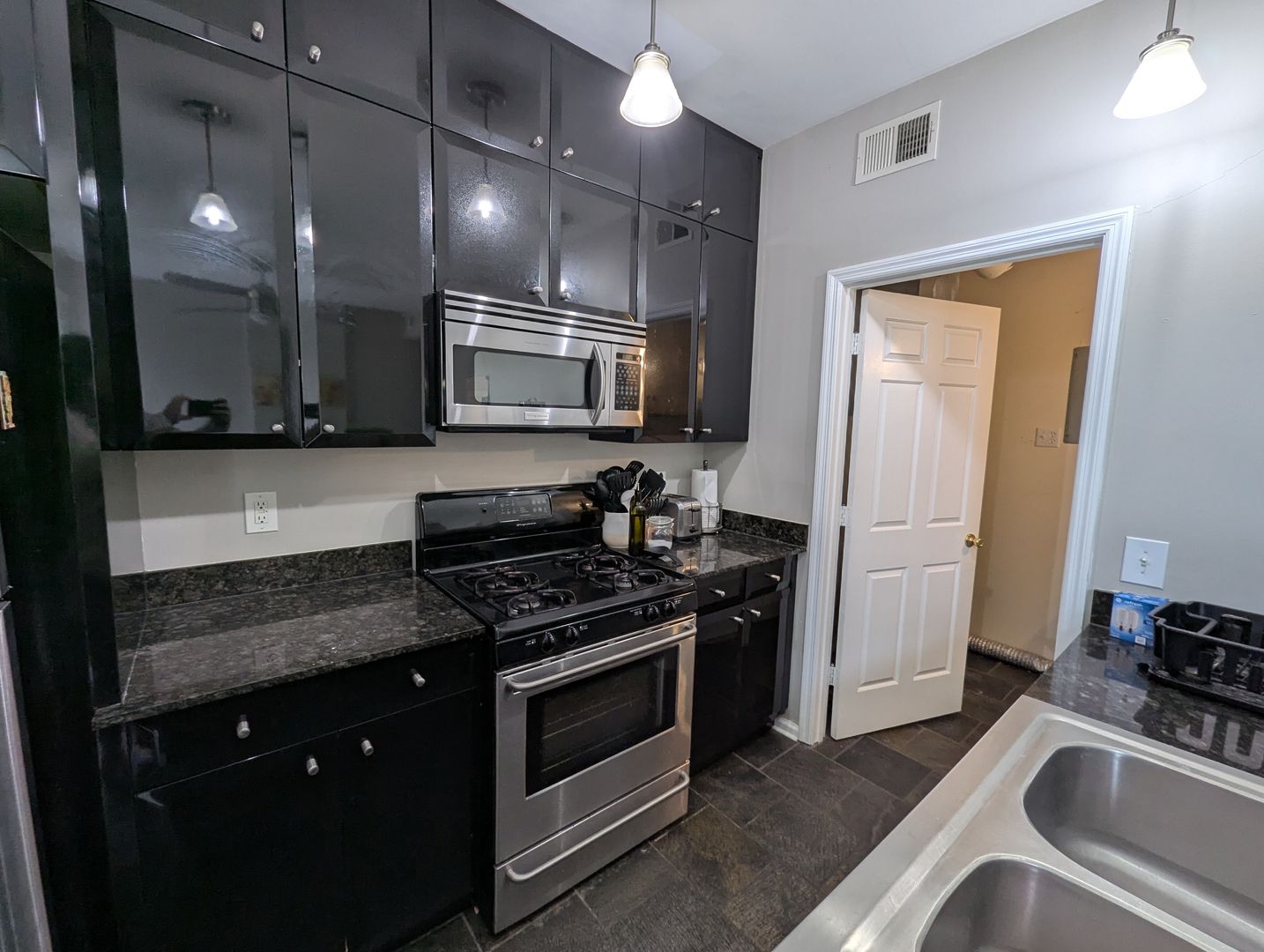 St. Louis House: 4137 Castleman Ave