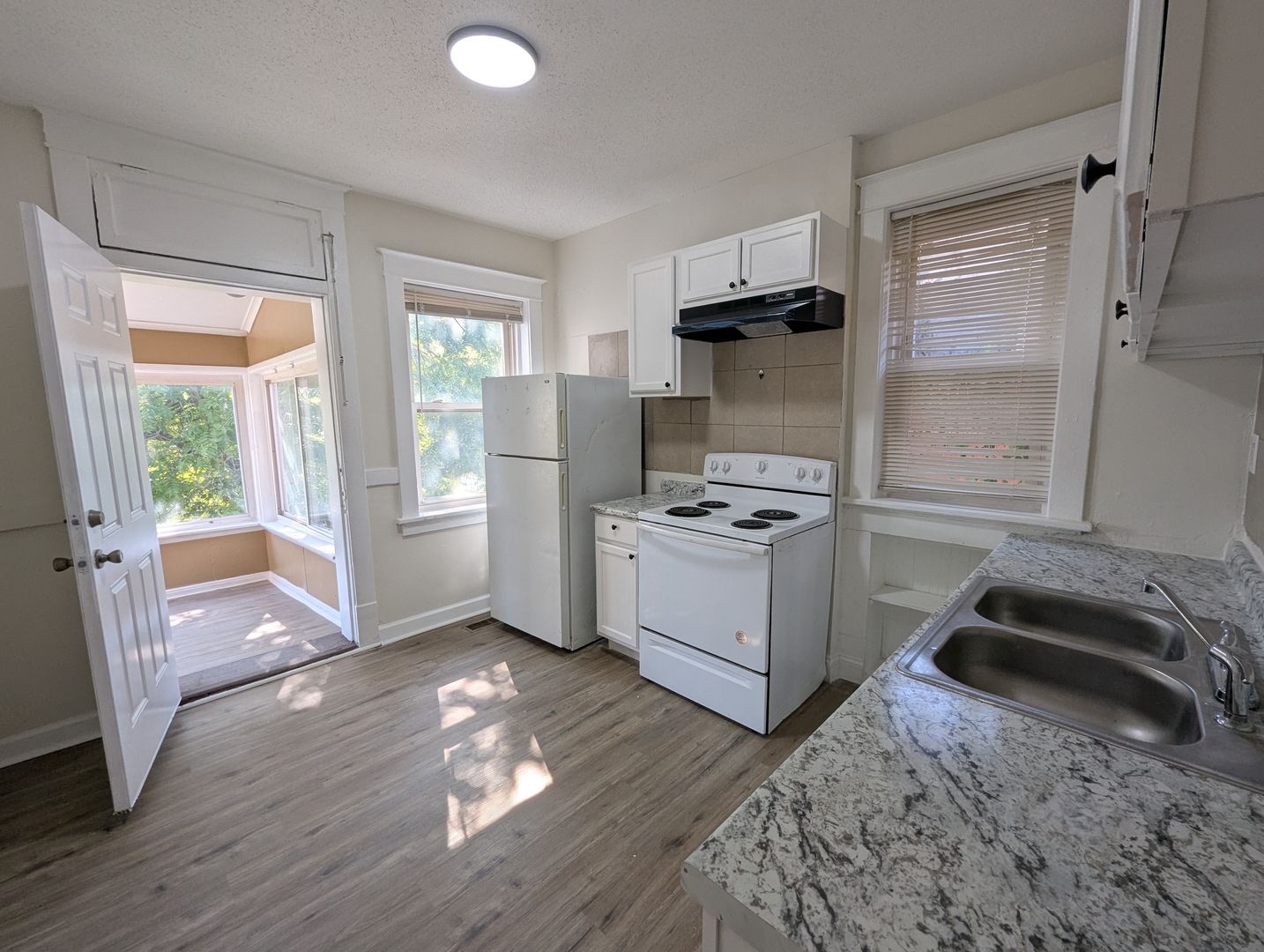 St. Louis Apartment: 5120 Lexington Avenue