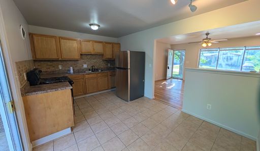 Easy Living on Elmdale – photo 1