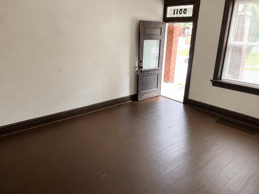 Charming 1st-Floor Apartment with Open-Concept Living & Exposed Brick