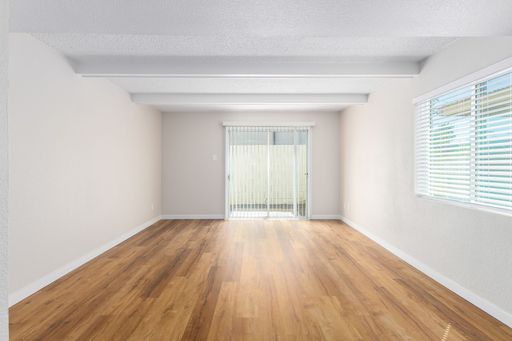 Newly Renovated 2 Bed / 1 Bath Townhome with Private Backyard and washer and dryer – photo 1