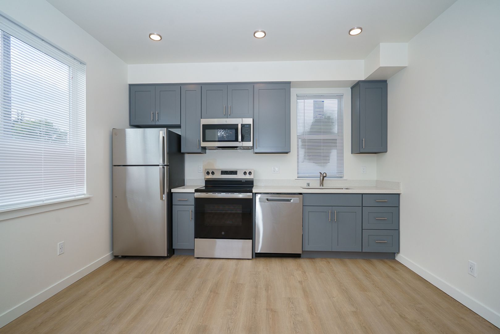 Tacoma Apartment: 4343 S Alder St - 101