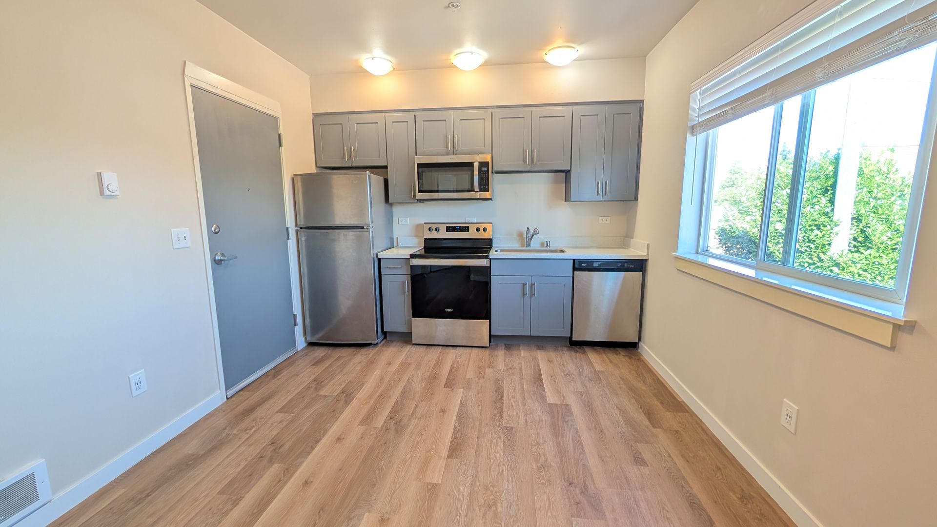 Tacoma Apartment: 3715 E McKinley Ave