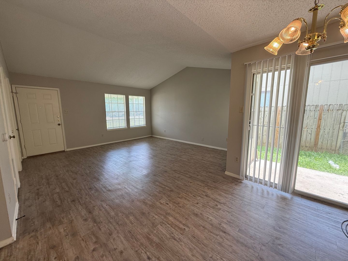 ROUND ROCK Apartment: 510 WILLOWBEND CV