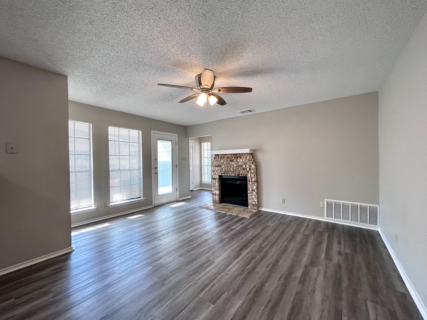 Austin Apartment: 9305 KEMPLER DR