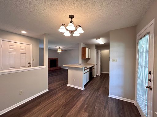 8913 C Schick Rd 78729 | 2 Bed 2 Bath 1 Car garage $1395 – photo 1