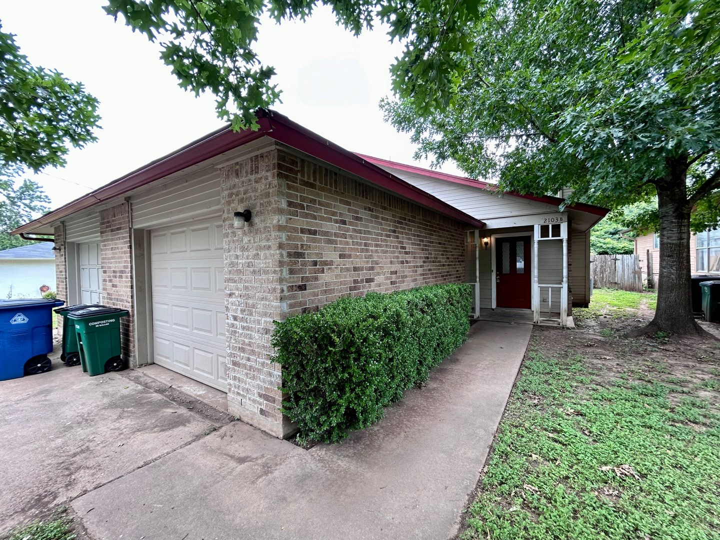 AUSTIN Apartment: 2103 COURTNEY ST