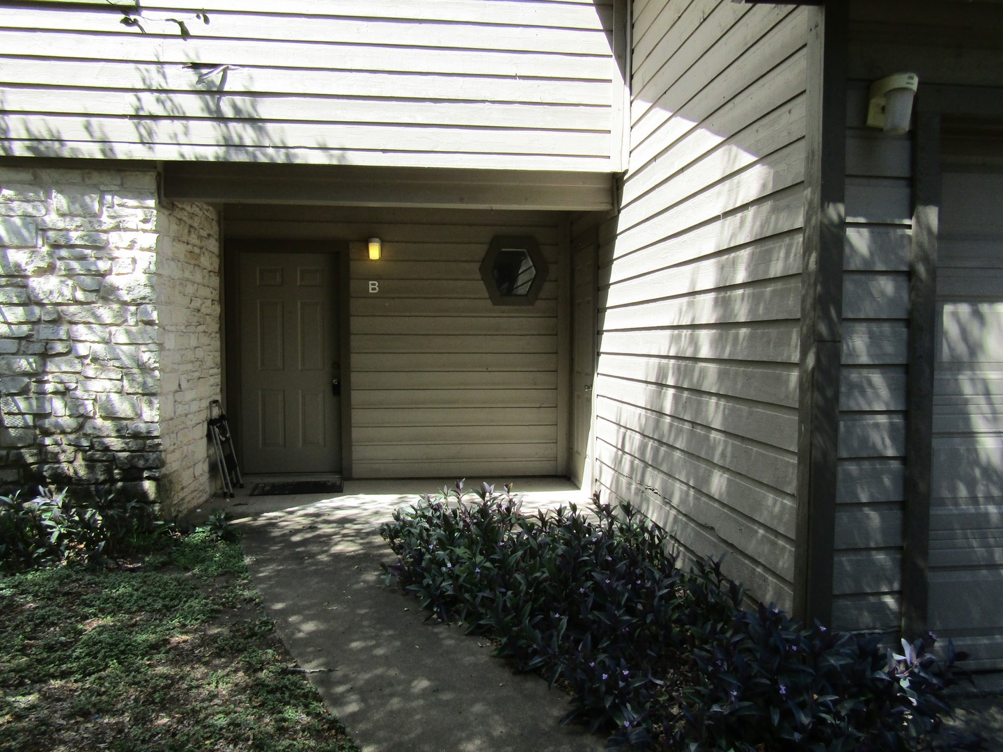 AUSTIN Apartment: 8905 SCHICK RD