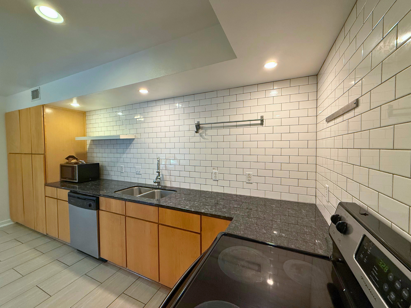 Austin Condo: 2200 Dickson Drive #123