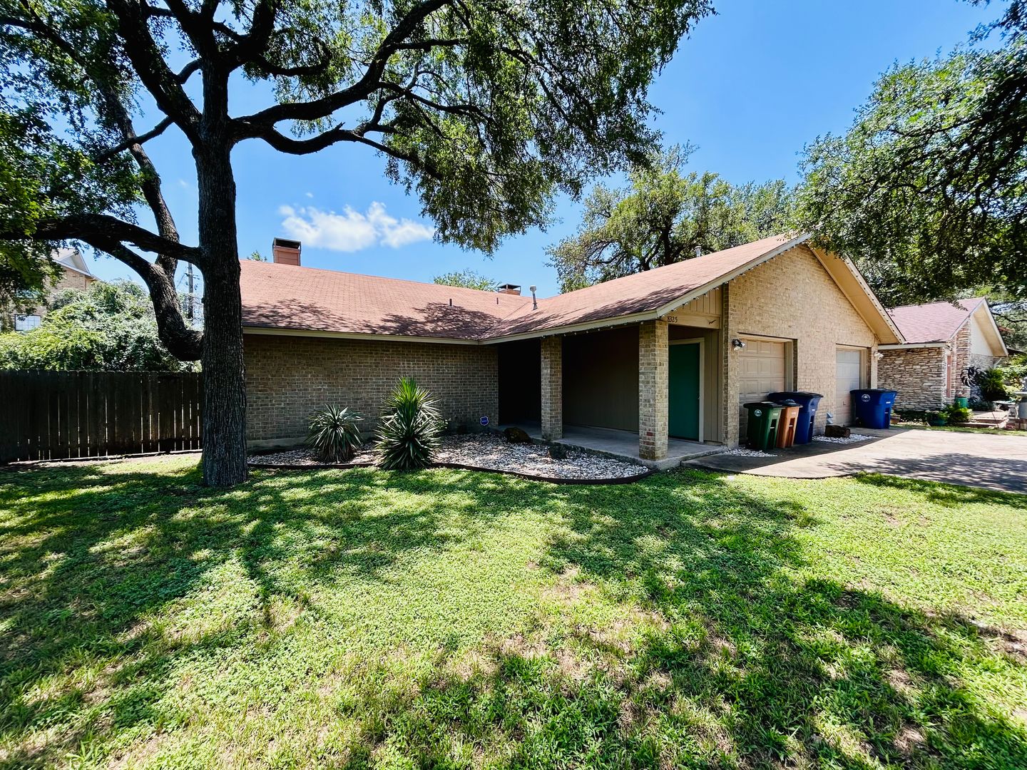 AUSTIN Apartment: 8325 FATHOM CIR