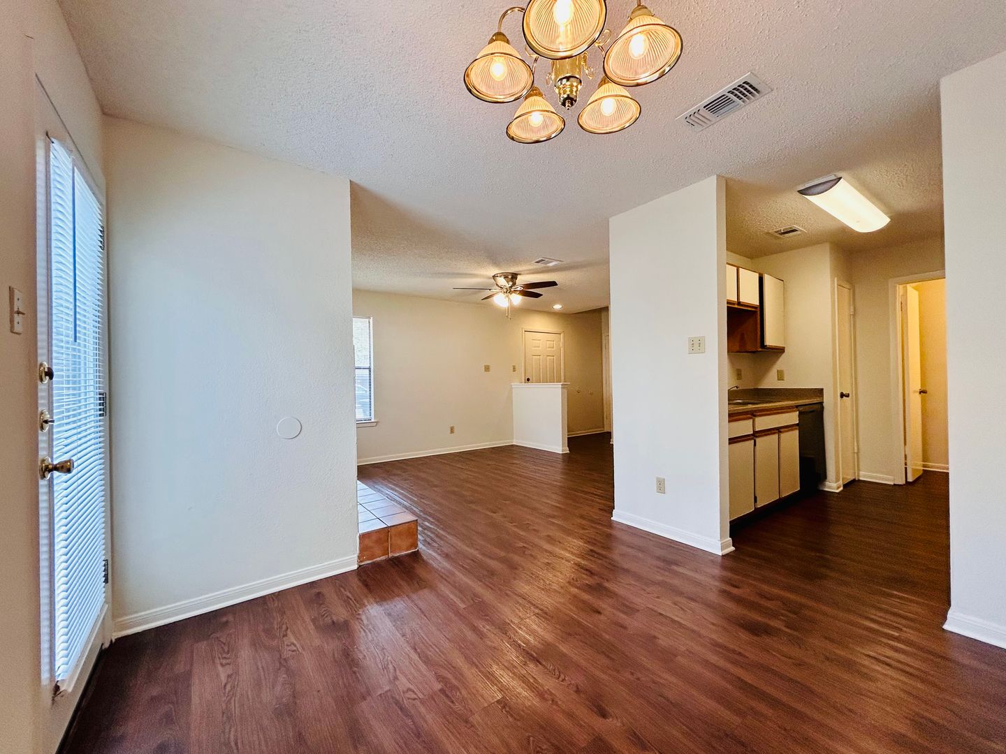 AUSTIN Apartment: 8904 SCHICK RD