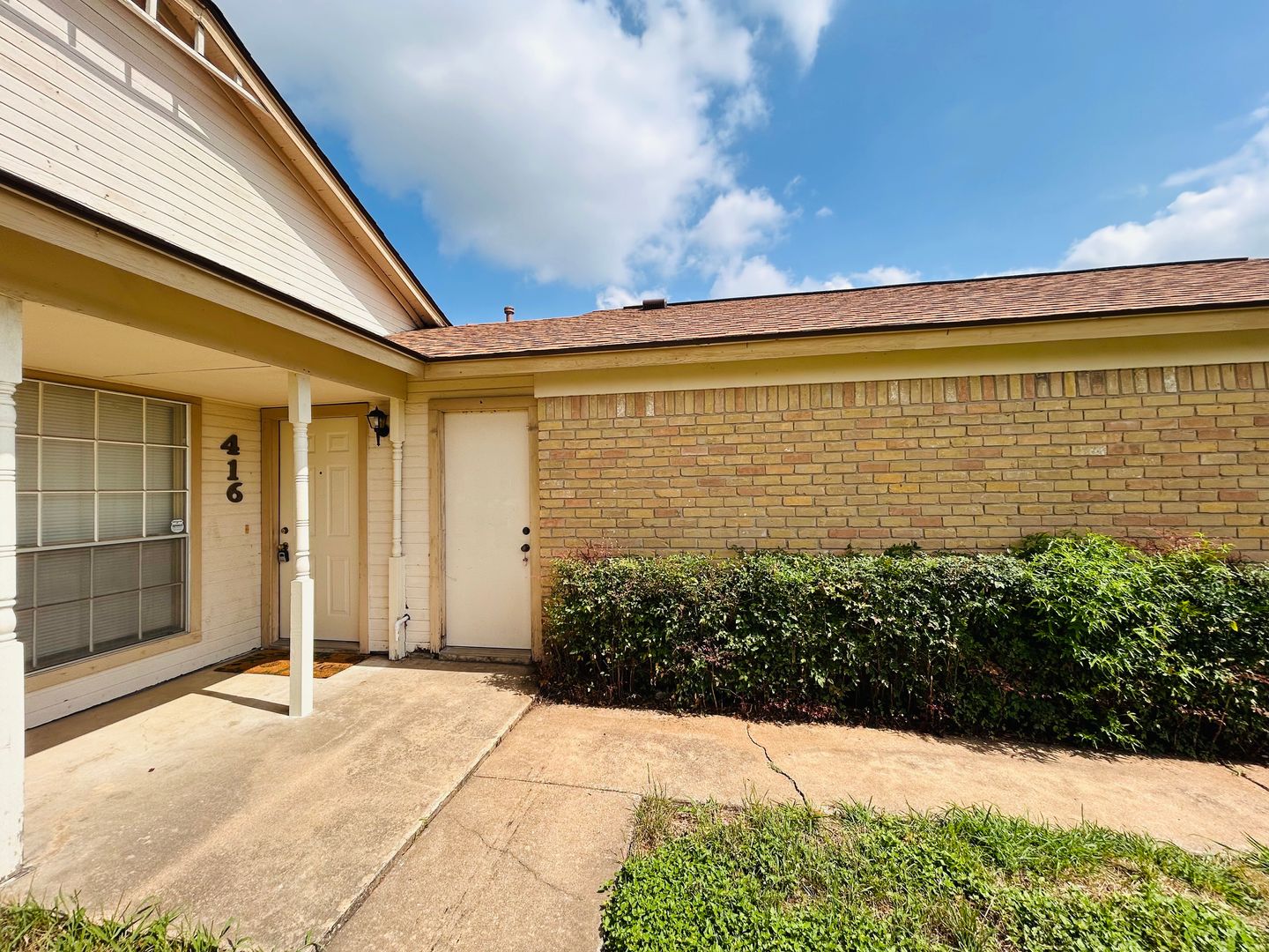 ROUND ROCK Apartment: 416 GREENLAWN BLVD