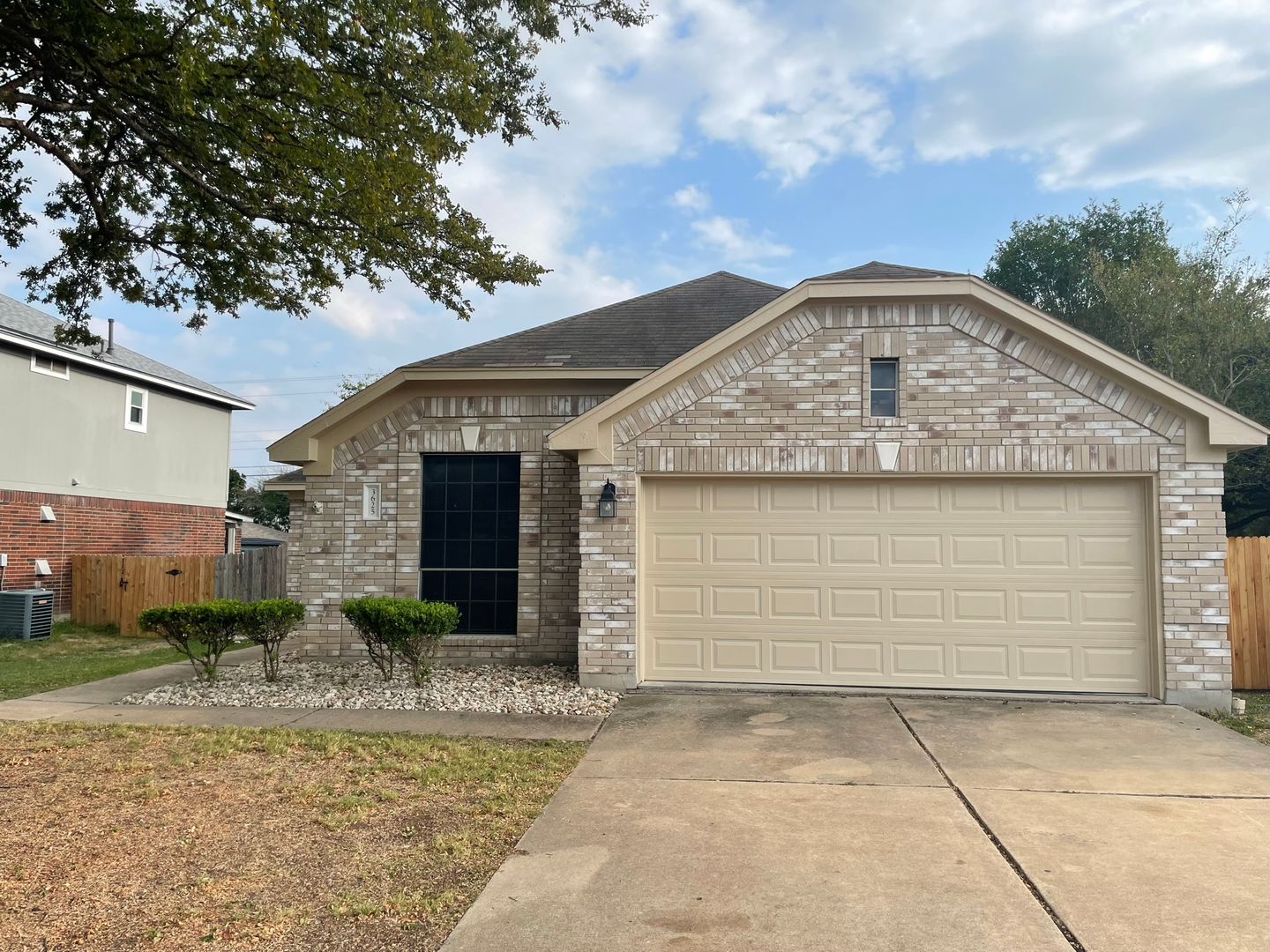 ROUND ROCK House: 3625 CHEYENNE ST