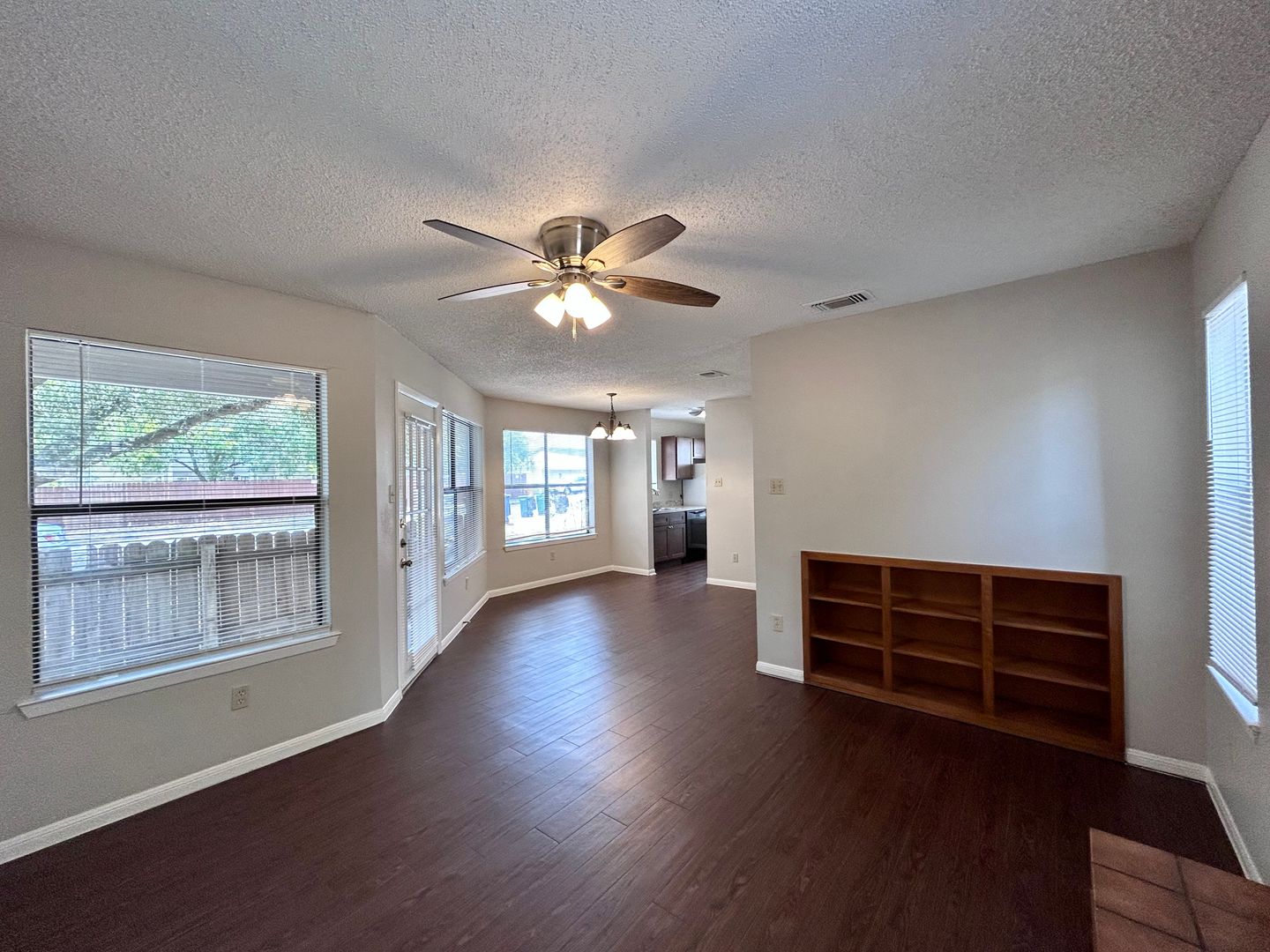 AUSTIN Apartment: 8900 SCHICK RD