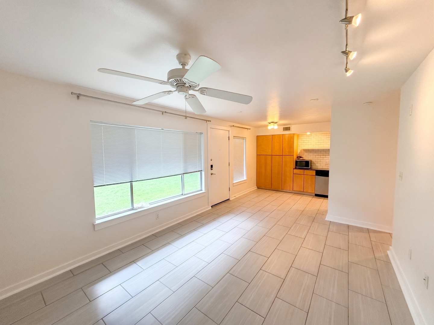 Austin Condo: 2200 Dickson Drive #123
