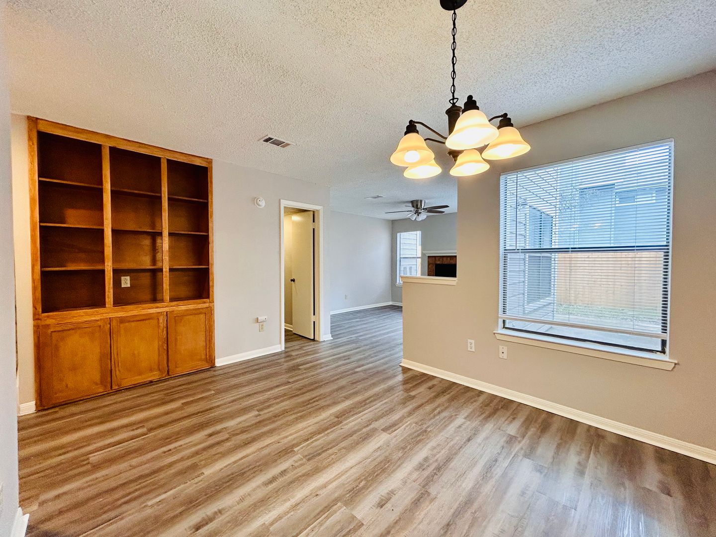 AUSTIN Apartment: 8900 SCHICK RD