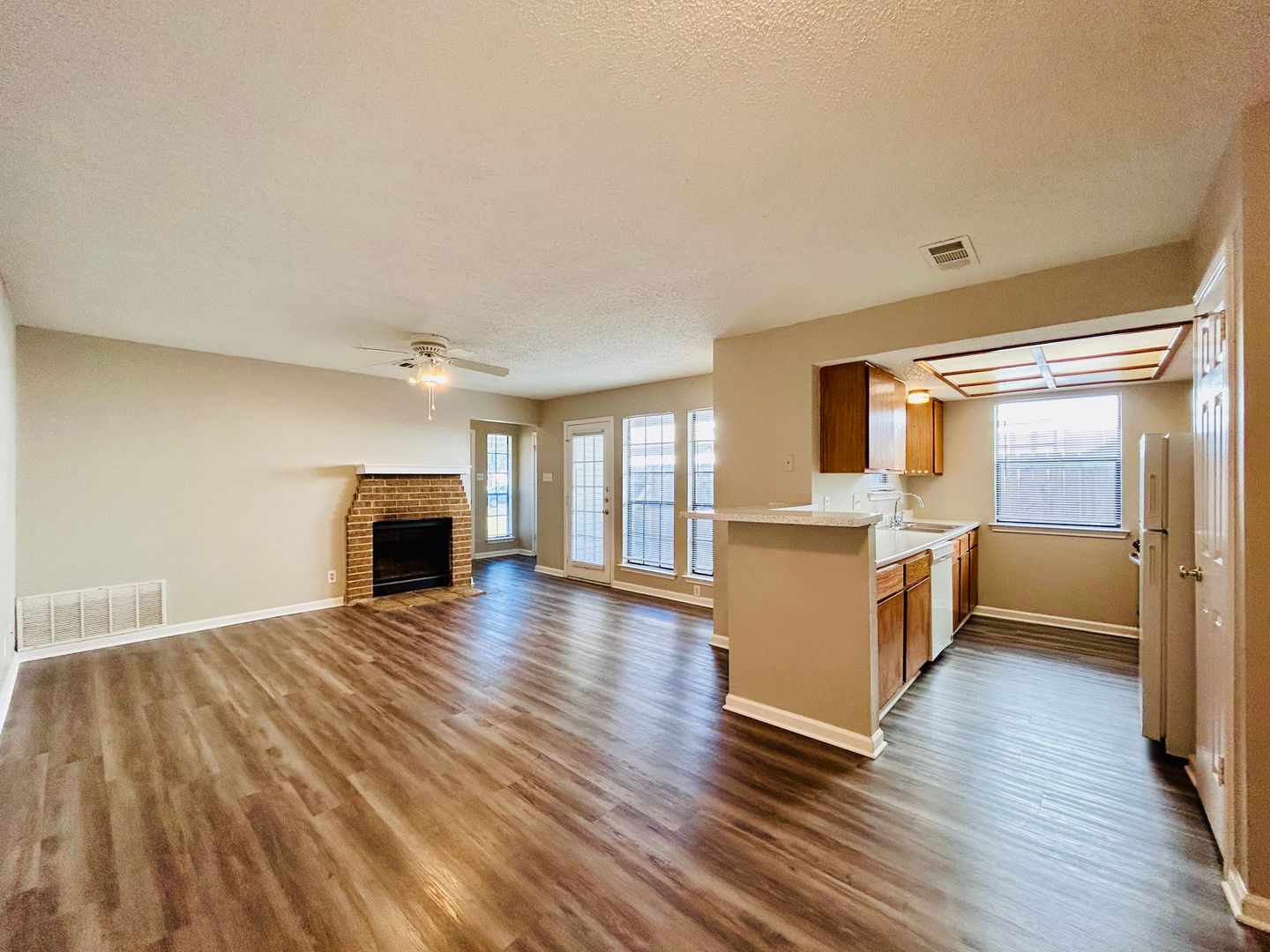 AUSTIN Apartment: 9221 KEMPLER DR