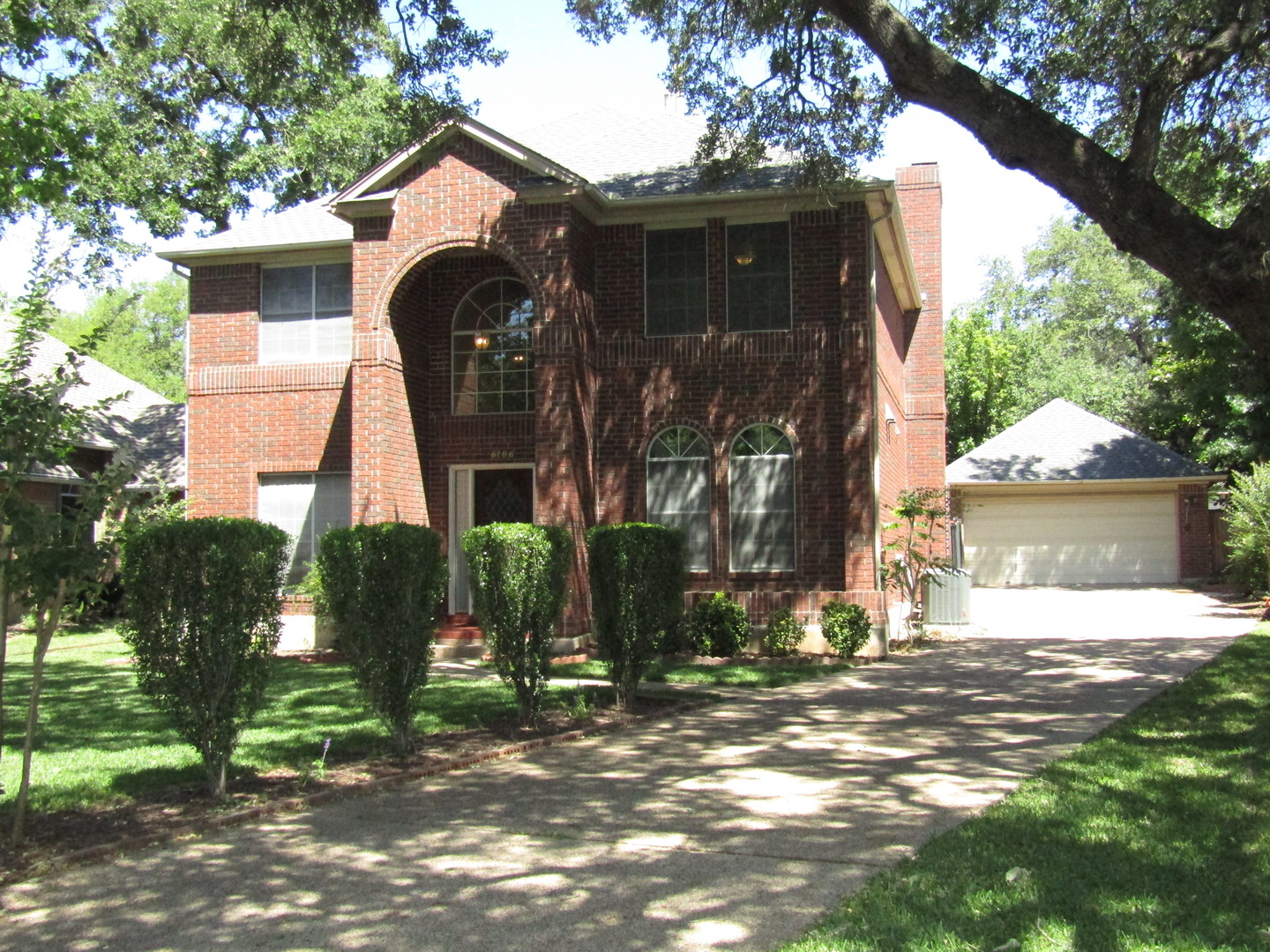 AUSTIN House: 6106 JOHN CHISUM LN