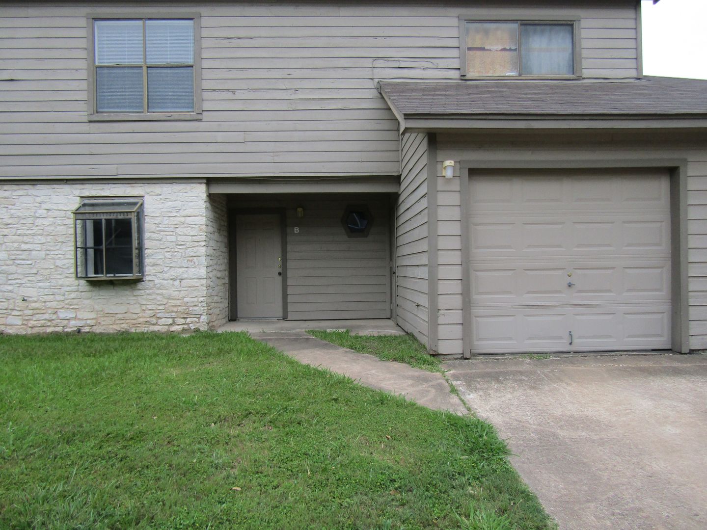 AUSTIN Apartment: 12312 ABNEY DR