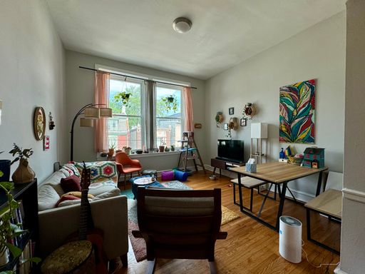 1 Bedroom Apartment – 10 W Johnson, #5, Philadelphia, PA 19144