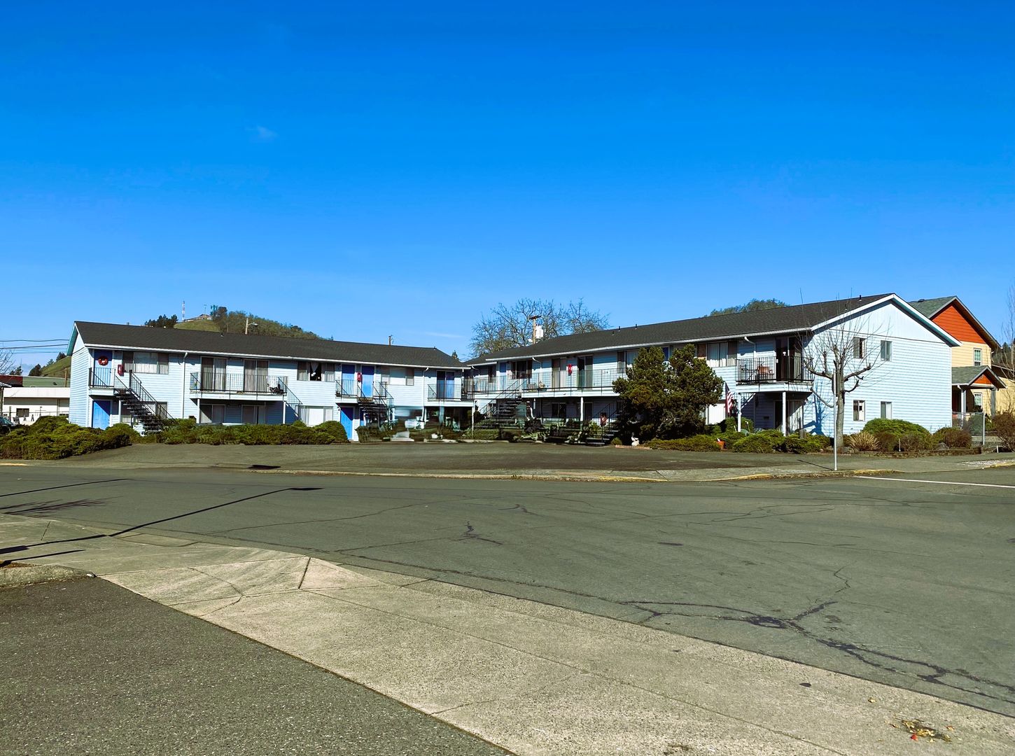 Roseburg Apartment: 1314 NE Odell Ave Apt 1-14