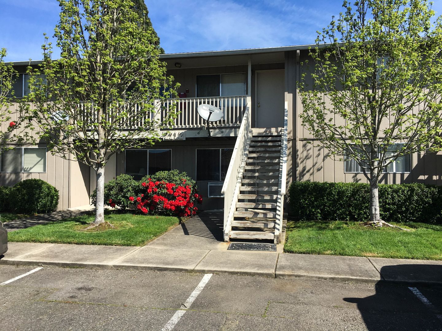 Roseburg Apartment: Garden Hills Apartments