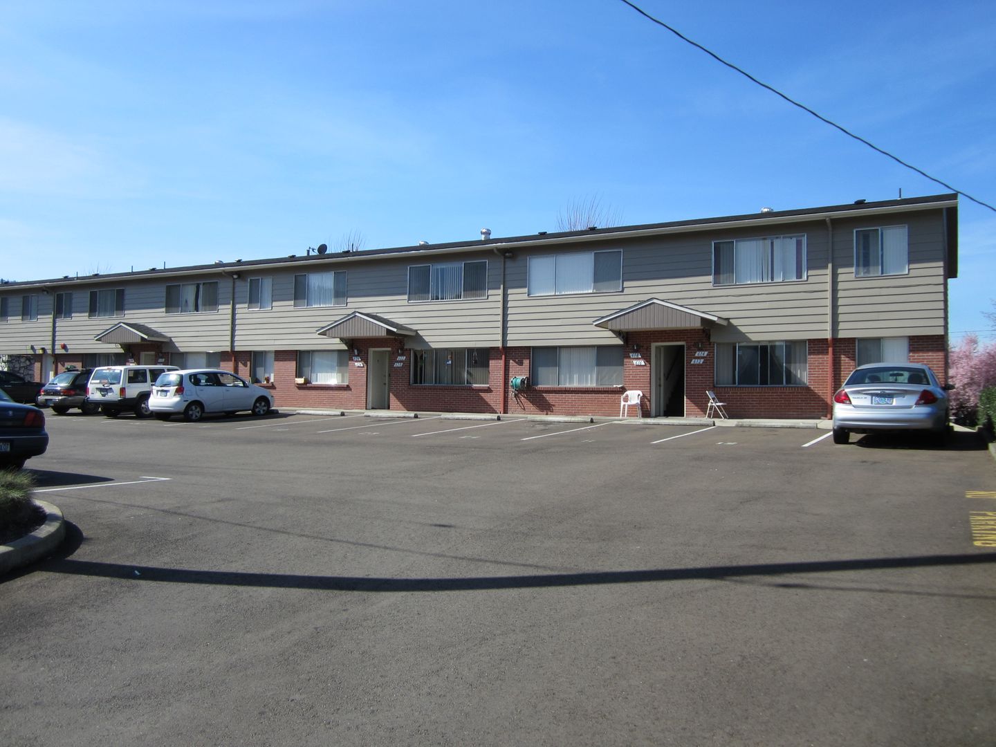 Roseburg Apartment: JadeWest Apartments