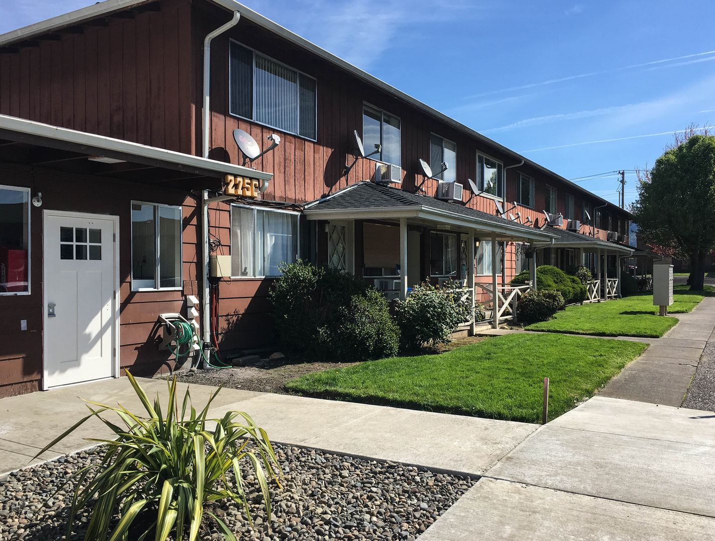 Roseburg Apartment: Garden Hills Apartments