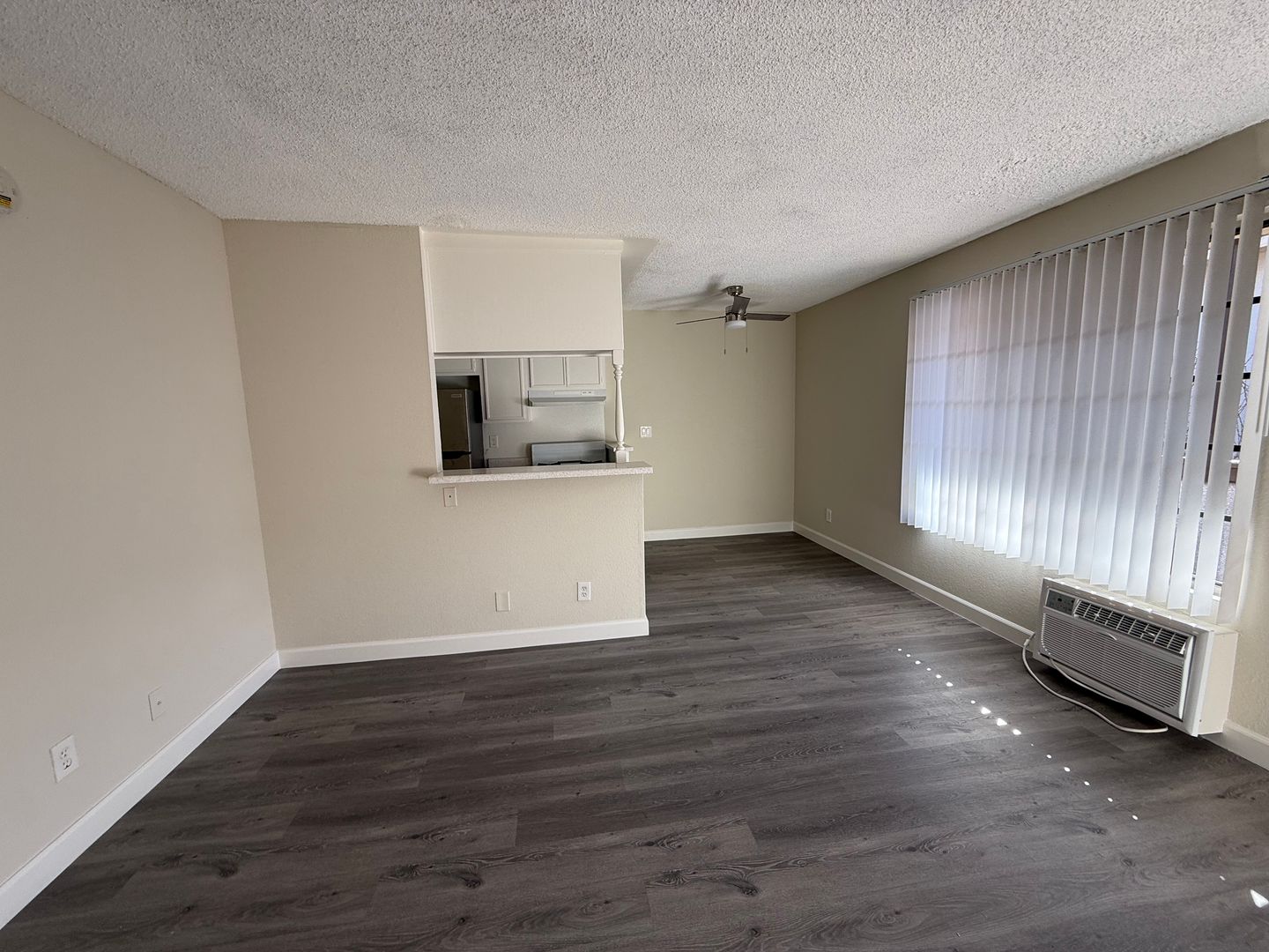 Northridge Apartment: 17816-17820 Merridy Street