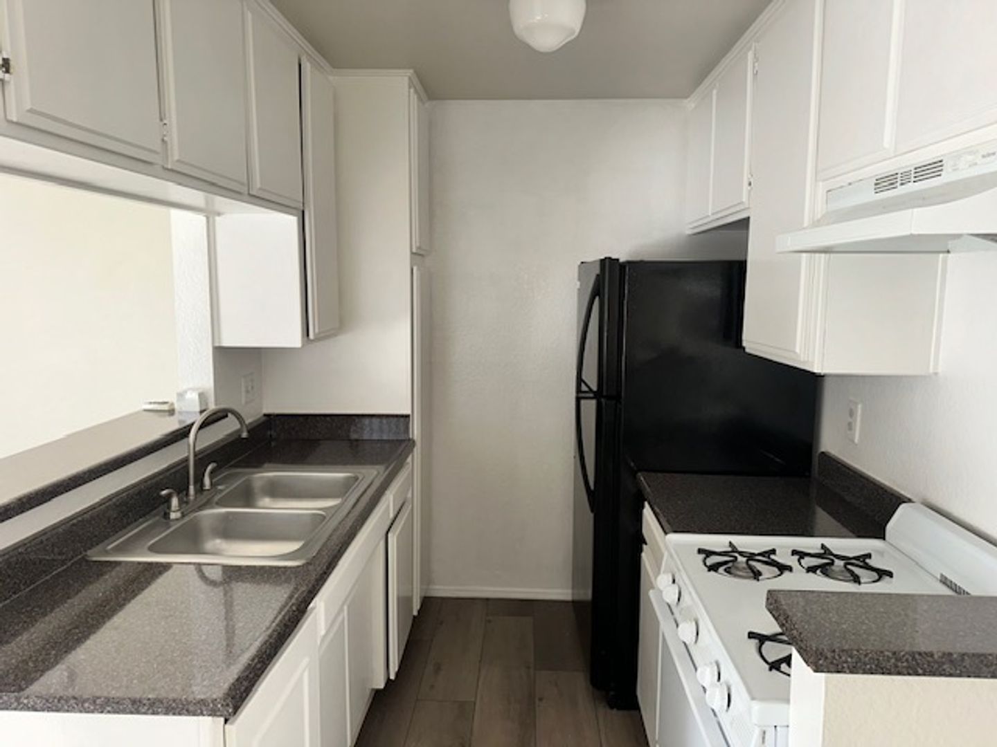 Canoga Park Apartment: 21821-21825 Saticoy Street