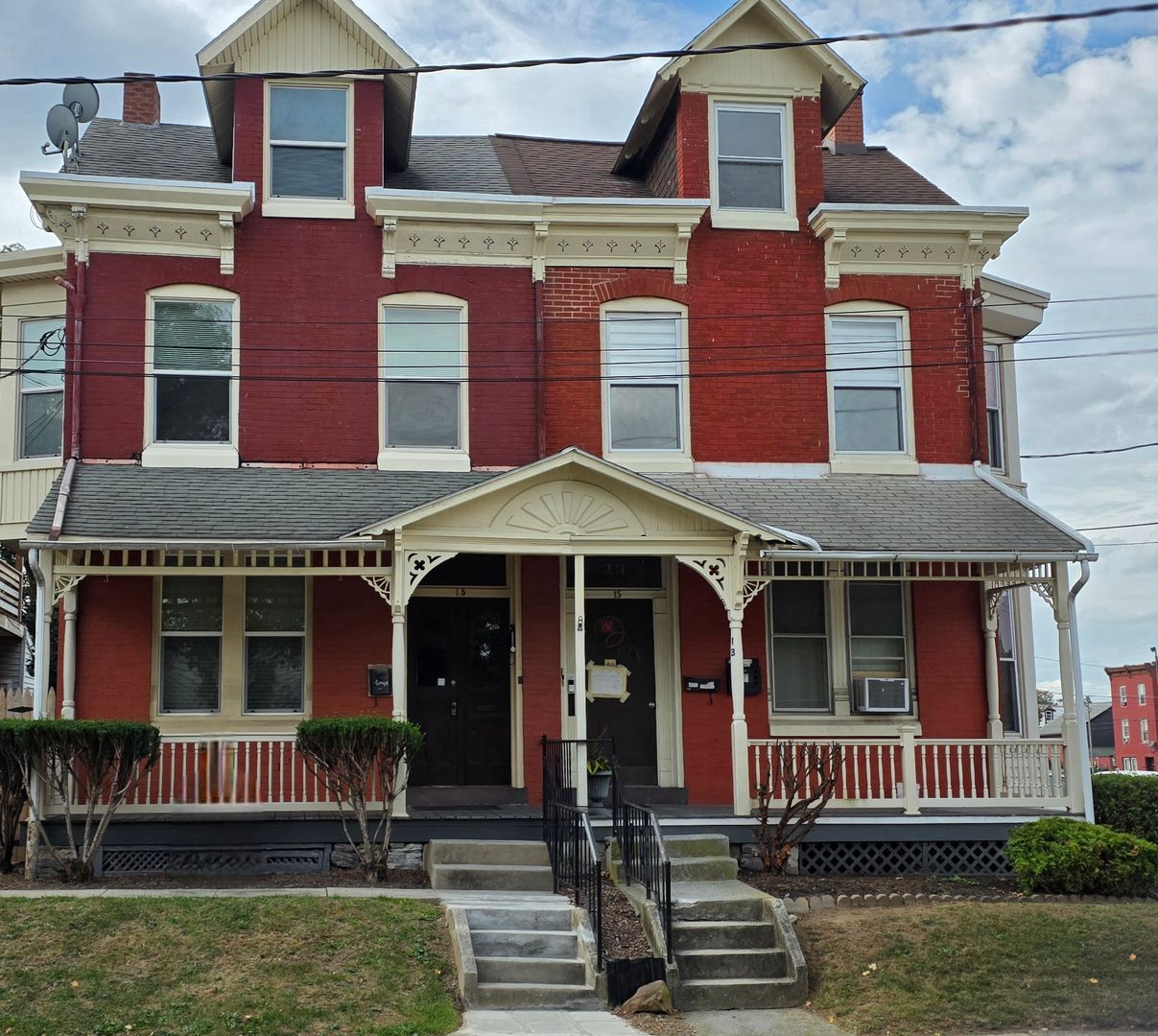 Lebanon Apartment: 15 S 2nd St