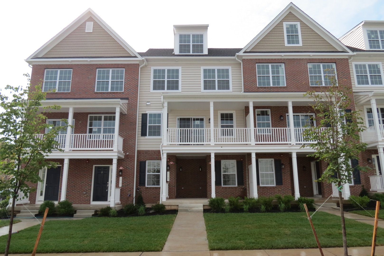 Lansdale House: 35 N Mitchell Ave